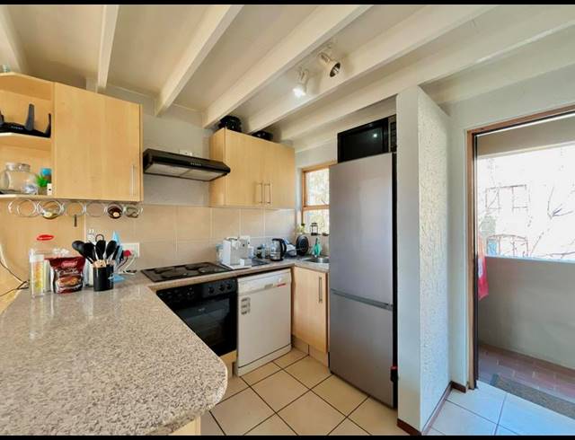 2 BEDROOM APARTMENT FOR SALE IN LONEHILL